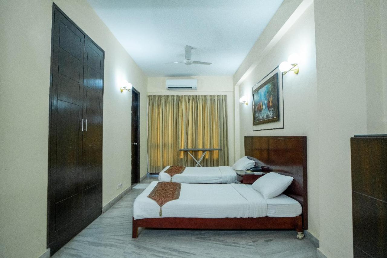 Enkay Residency V Block-Cyber City คูร์เคาน์ ภายนอก รูปภาพ