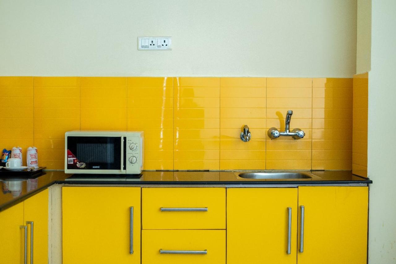 Enkay Residency V Block-Cyber City คูร์เคาน์ ภายนอก รูปภาพ